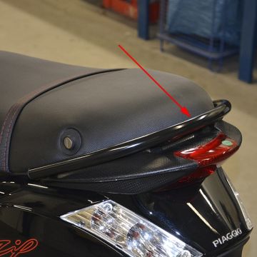 Oppakbeugel (made in EU)Piaggio Zip 2000-&gt; glans zwart