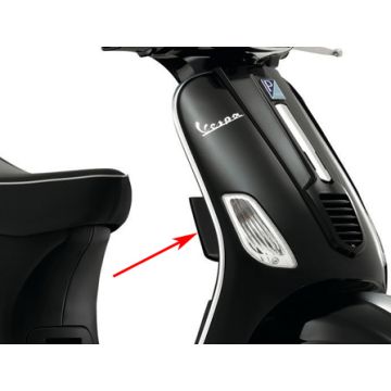 Legshield schowek komory Vespa S lucido 94 czarny prawy oryginalny 6542950090