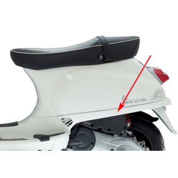 Osłona silnika Vespa S monte 544 biała tylna lewa. Oryginalny 65425900br