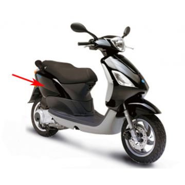 Szyba boczna/szyba motocykla Piaggio Fly lucido czarna 94 lewa. Oryginalny 6219860090