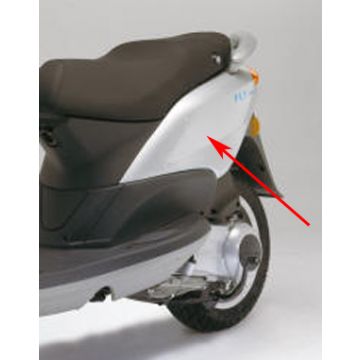 Ekran boczny/ekran motocykla Piaggio Fly exca. srebrny 738 lewy. Oryginalny 62198600 F2