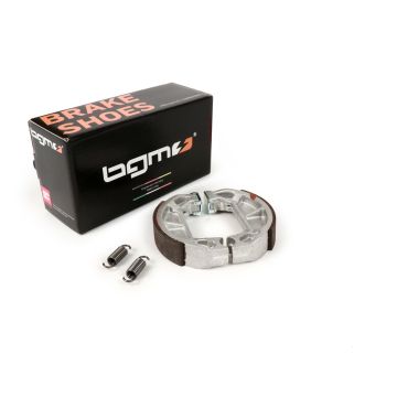 Remschoenen BGM PRO diameter=100x20mm,met groef Piaggio NRG 50 cc 1994-1998(a),NRG Extreme AC 50 cc 1999(a),NTT 50 cc 1995(a),Quartz 50 cc 1992(a),Sfera 50 cc 1990-1996 (uur),Sfera 80 cc 1990-1994 (uur),Zip 50 cc 1992 (uur),Gilera Storm 50