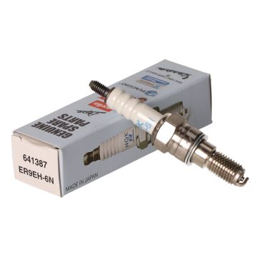 Świeca zapłonowa NGK ER9EHN 4t-4v Piaggio oryginalna 641387