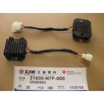 Regulator napięcia Sym Euro4 oryginalny 31600-n7f-000
