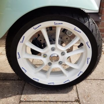Zestaw naklejek na koła „WOTHERSPOON” Piaggio oryginalny