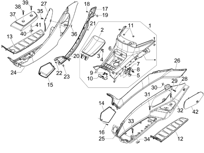 Osłona środkowa - podnóżek Piaggio MP3 300LT Sport 2009-2014 czarny 98/A